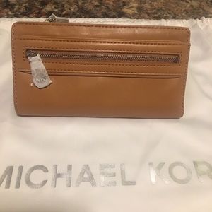 Michael Kors wallet